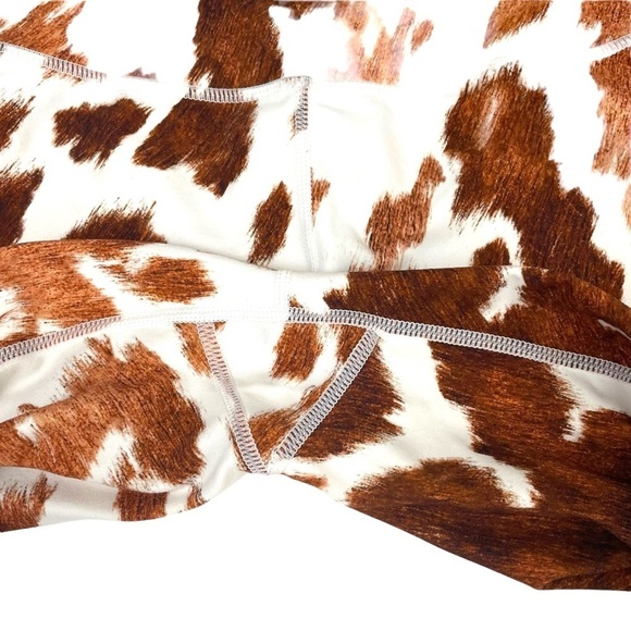 WeWoreWhat Active High Waist Legging Cowhide - Picture 12 of 15